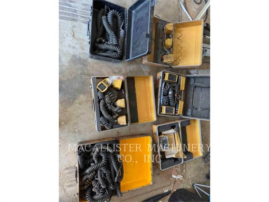 CAT AP1000B Finisseur