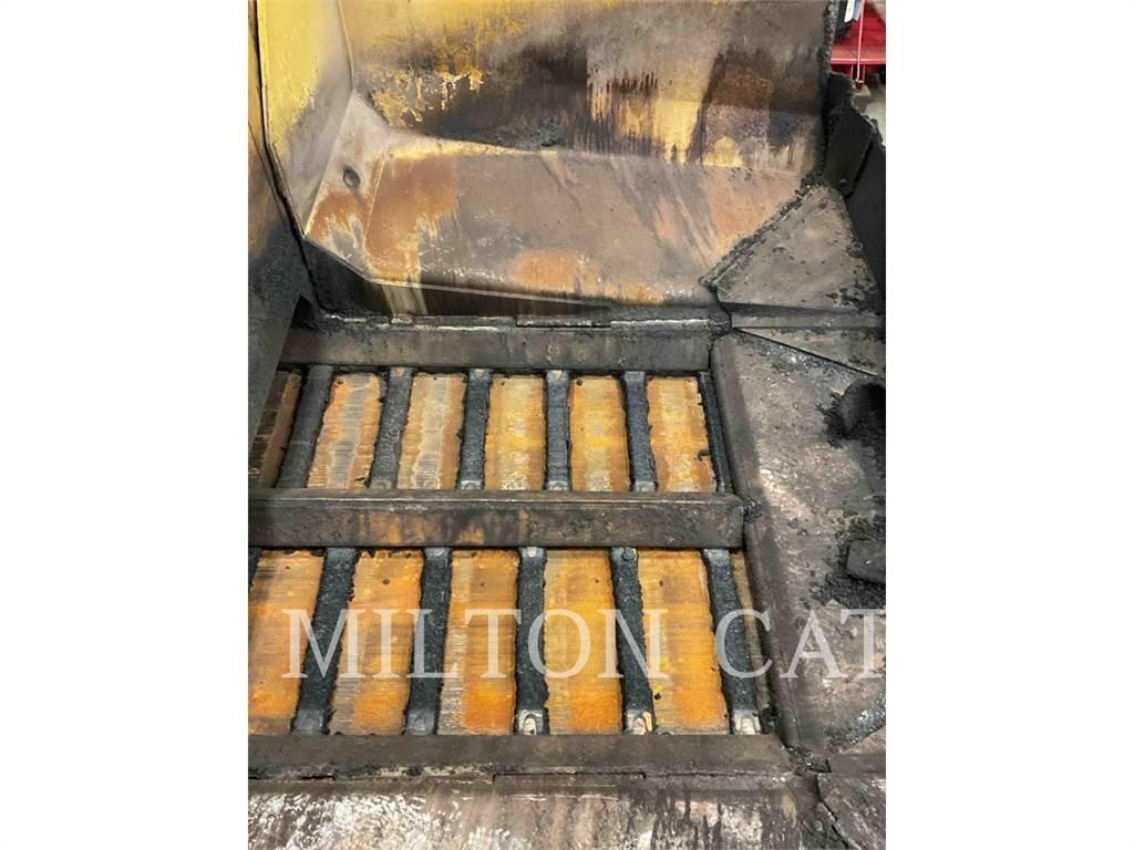 CAT AP1000E Finisseur