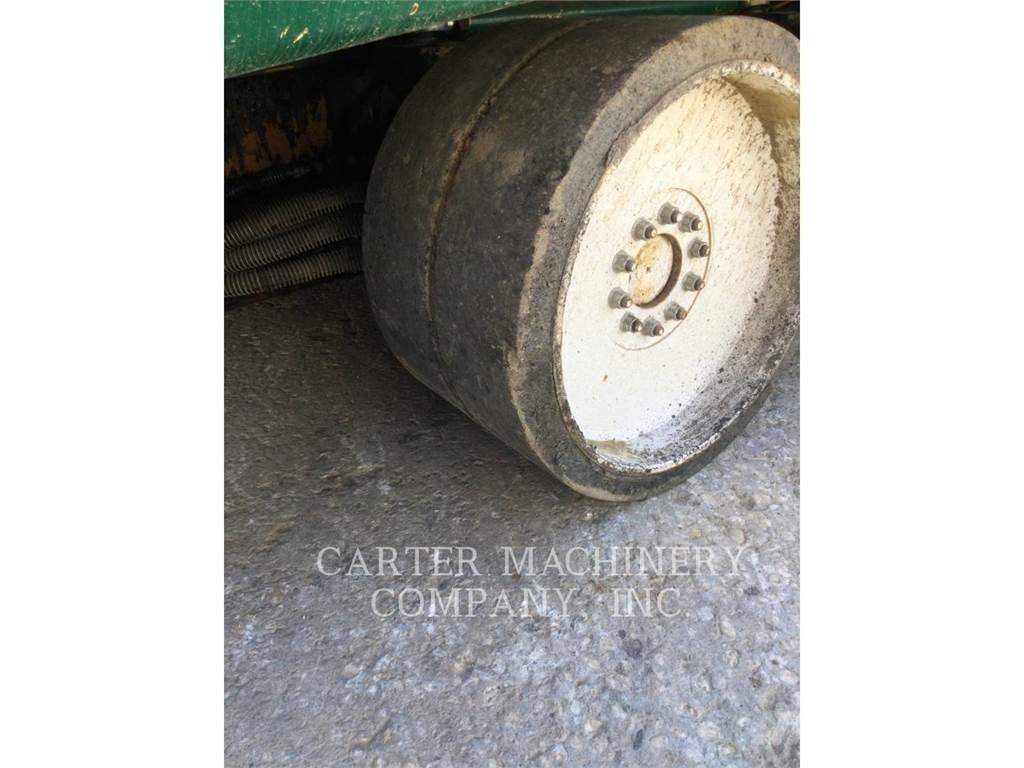 CAT AP1000F Finisseur