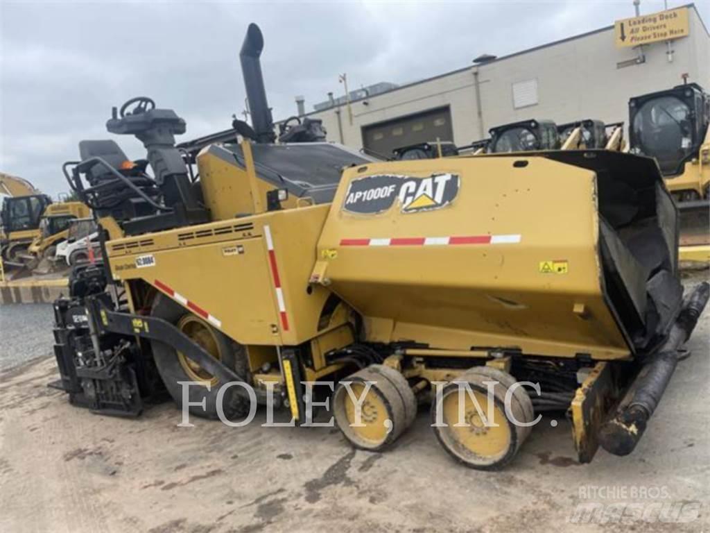 CAT AP1000F Finisseur