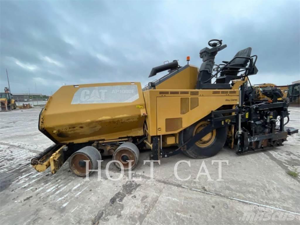 CAT AP1000F Rouleaux monocylindre