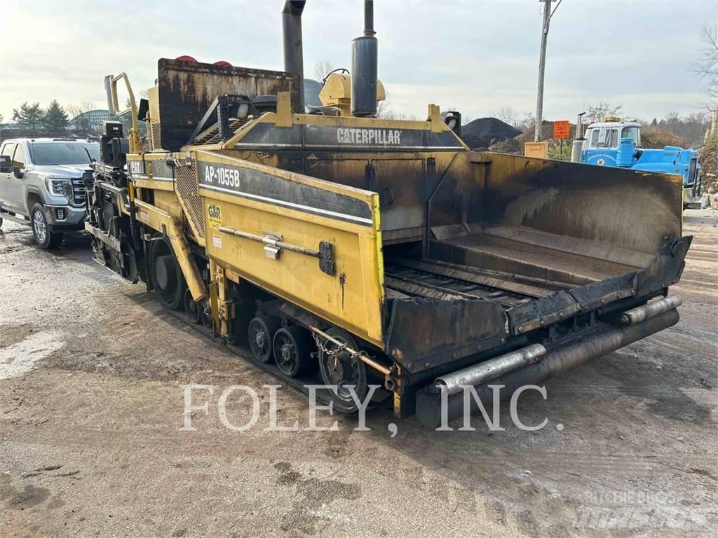 CAT AP1055B Finisseur