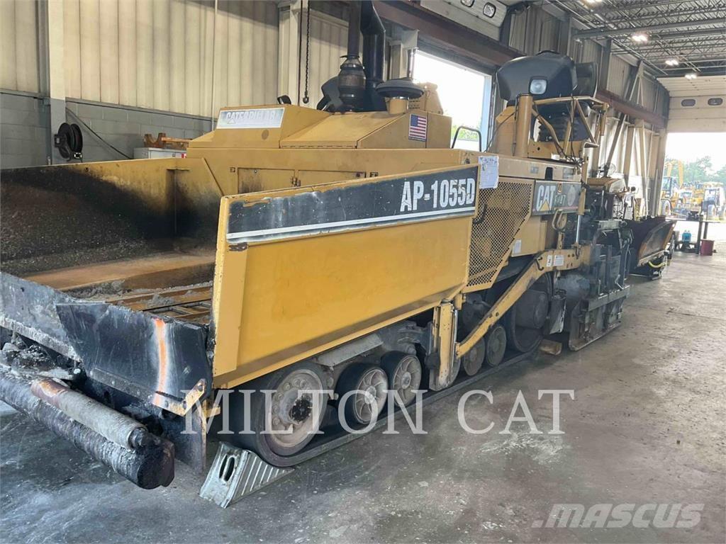 CAT AP1055D Finisseur