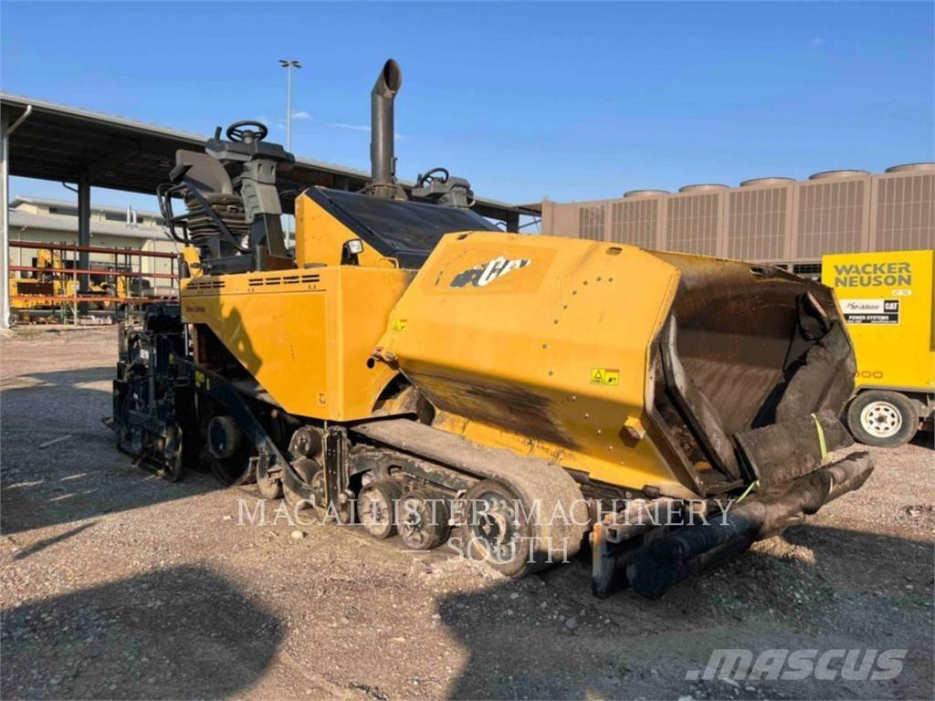 CAT AP1055F Finisseur