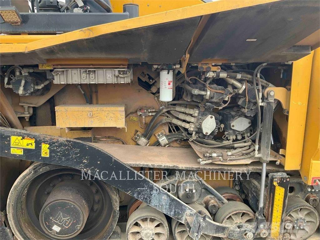 CAT AP1055F Finisseur