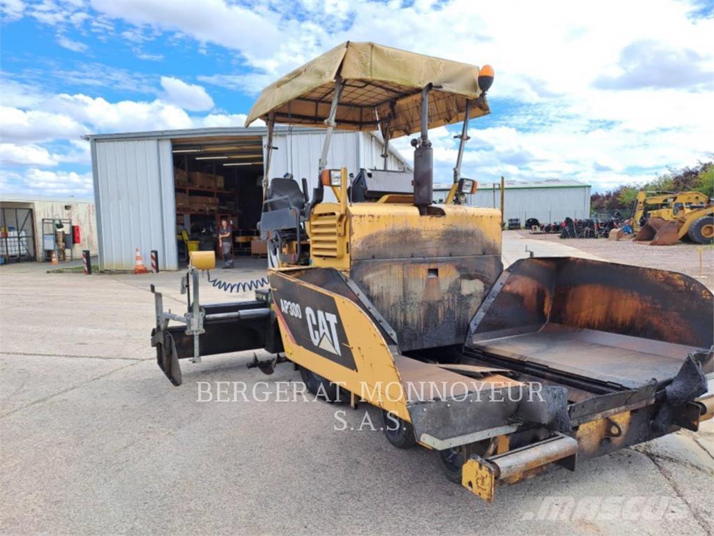CAT AP300 Finisseur