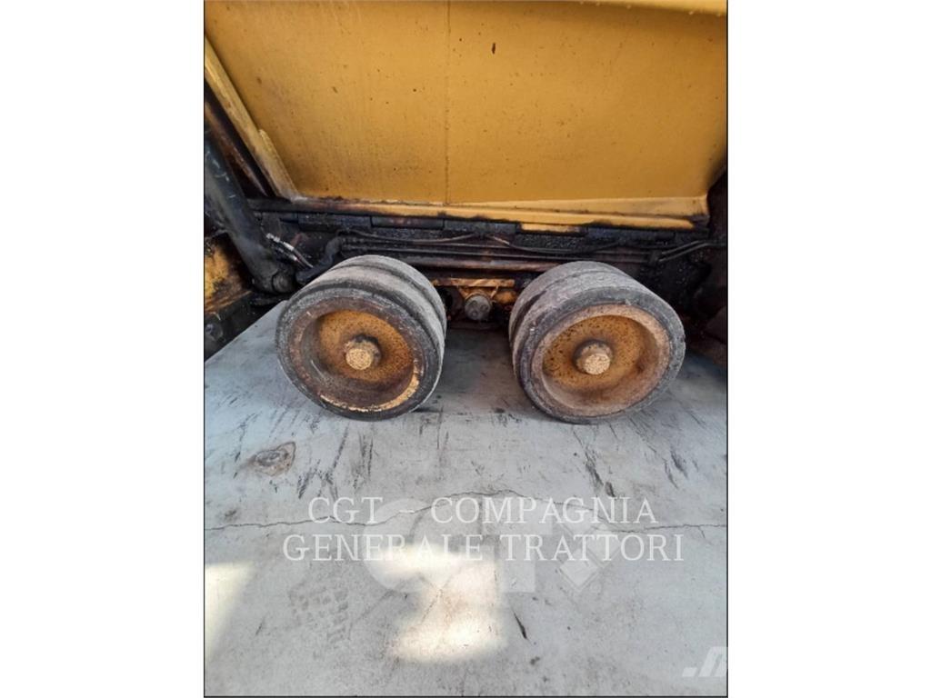 CAT AP300F Finisseur