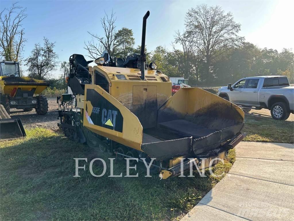 CAT AP355F Finisseur