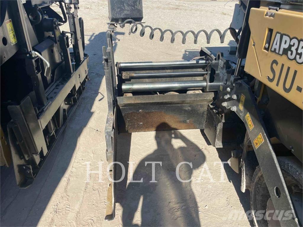 CAT AP355F Finisseur