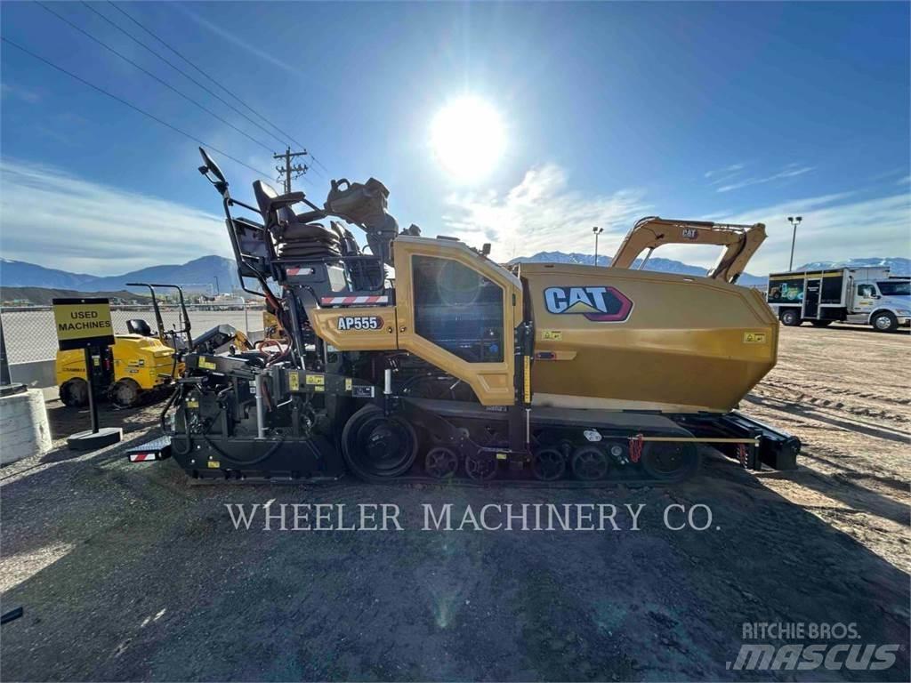 CAT AP555 Finisseur