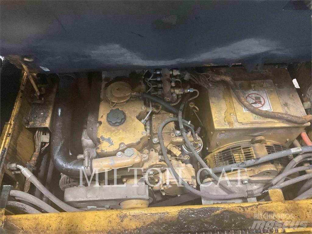 CAT AP555E Finisseur