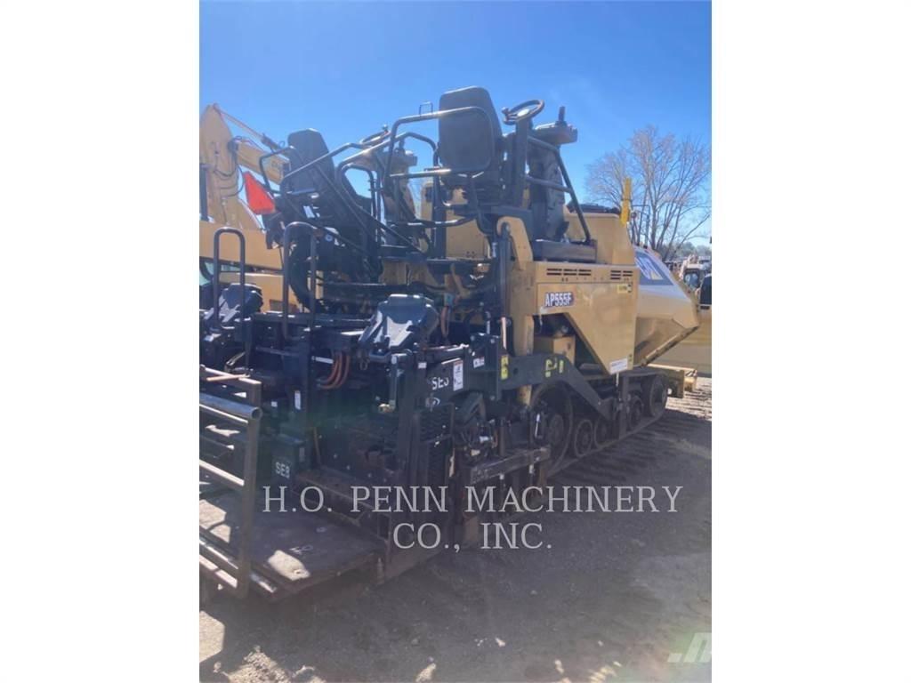 CAT AP555F Finisseur