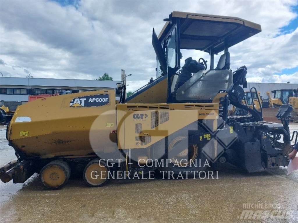 CAT AP600F Finisseur