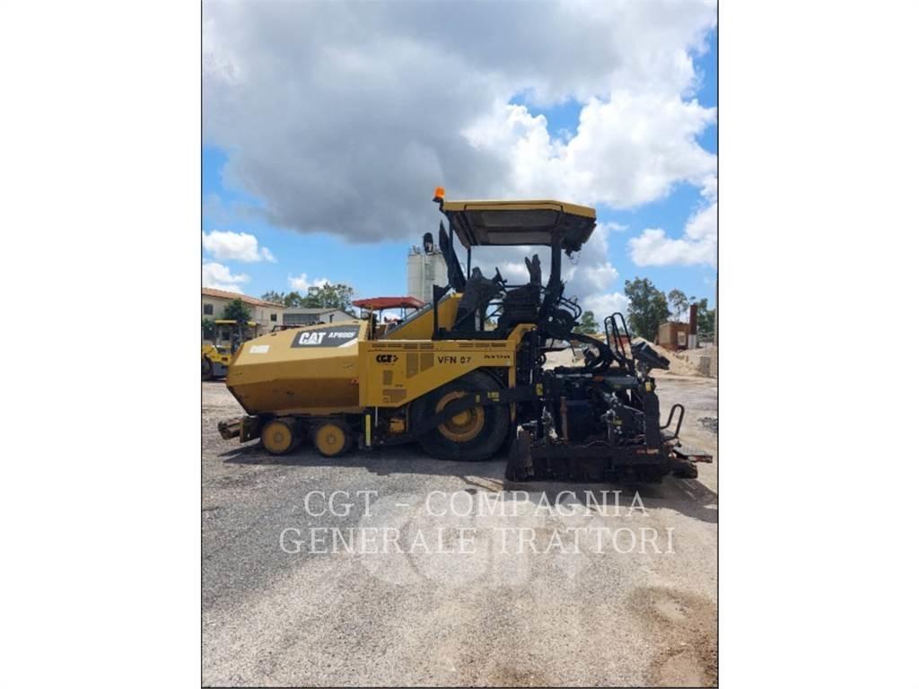 CAT AP600F Finisseur