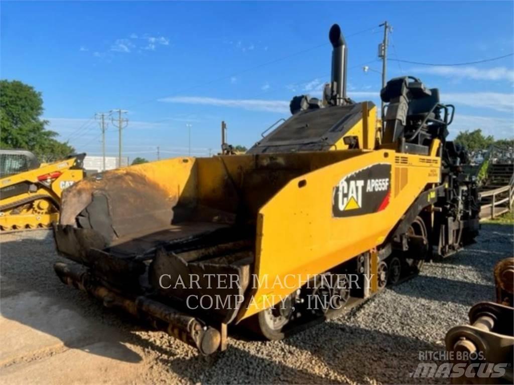 CAT AP655F Finisseur