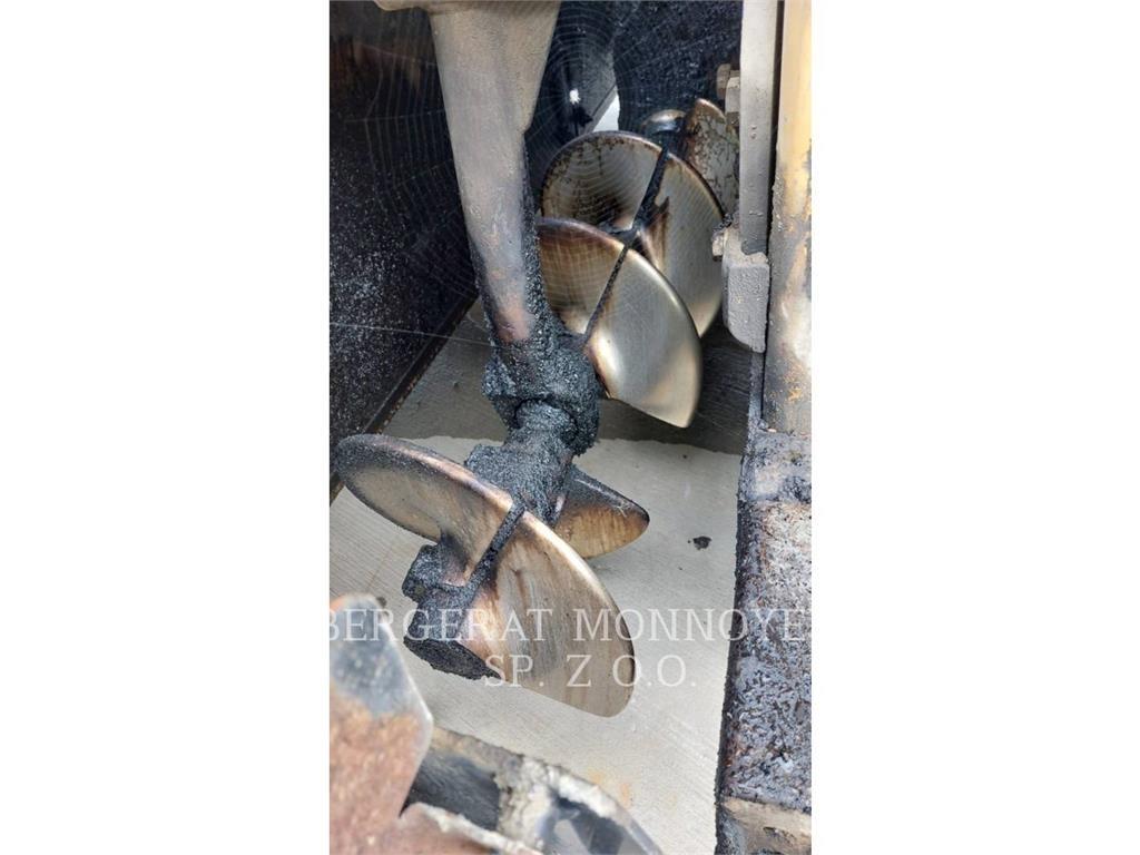 CAT AP655F Finisseur