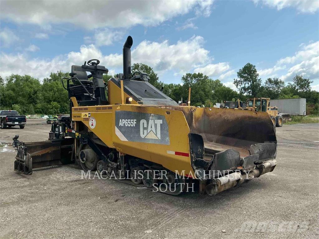 CAT AP655F Finisseur
