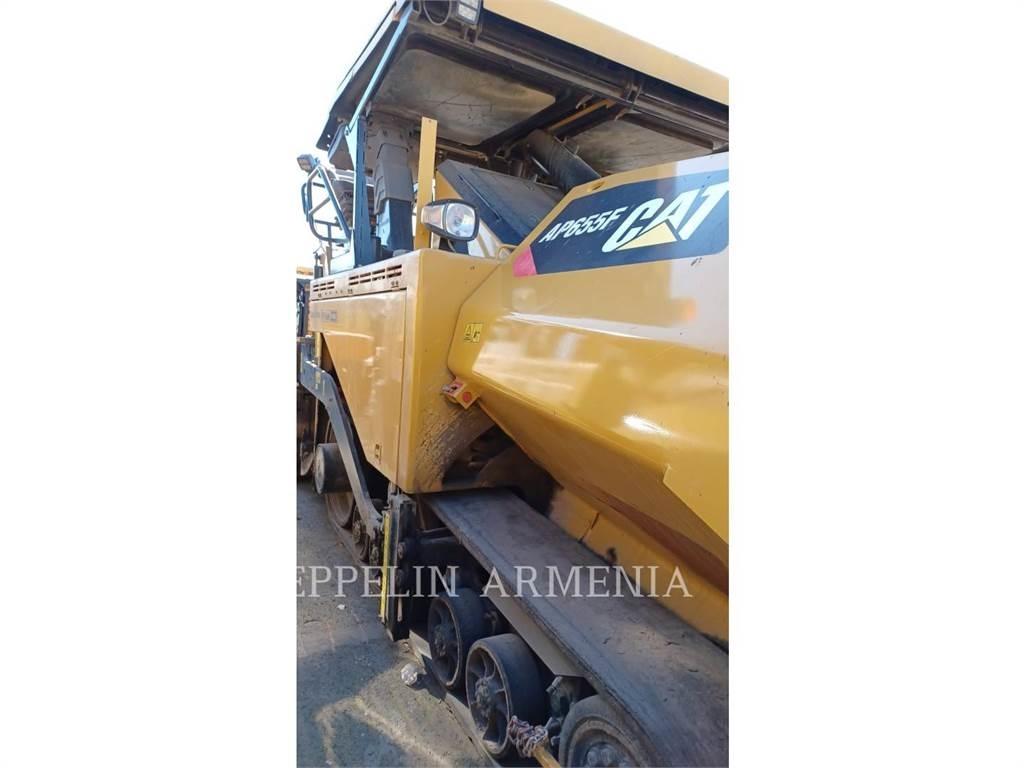 CAT AP655FLRC Finisseur