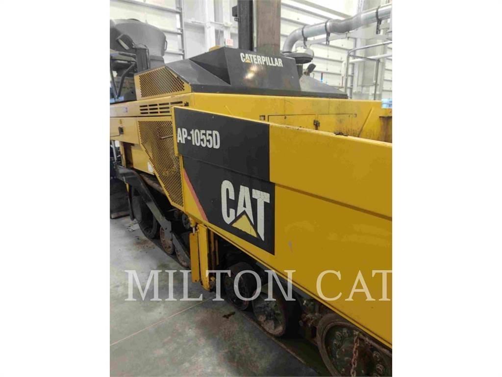 CAT BG-2455D Finisseur