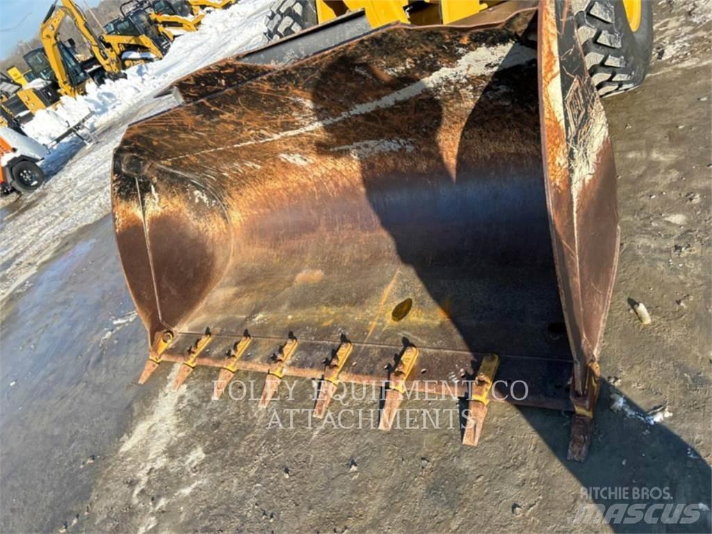 CAT BK18F25GP Chargeuse sur pneus
