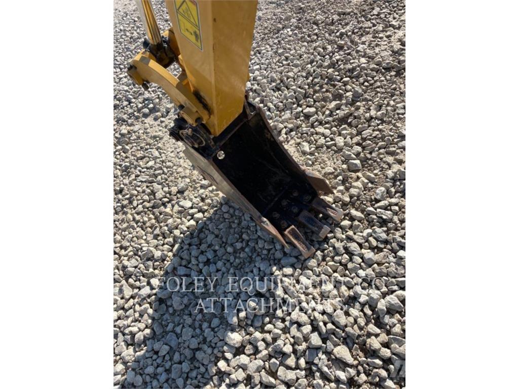 CAT BK301P09 Pelle sur chenilles