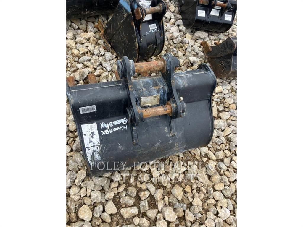 CAT BK303P32 Pelle sur chenilles