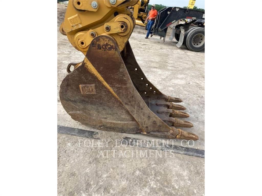 CAT BKHEXPCB42 Pelle sur chenilles