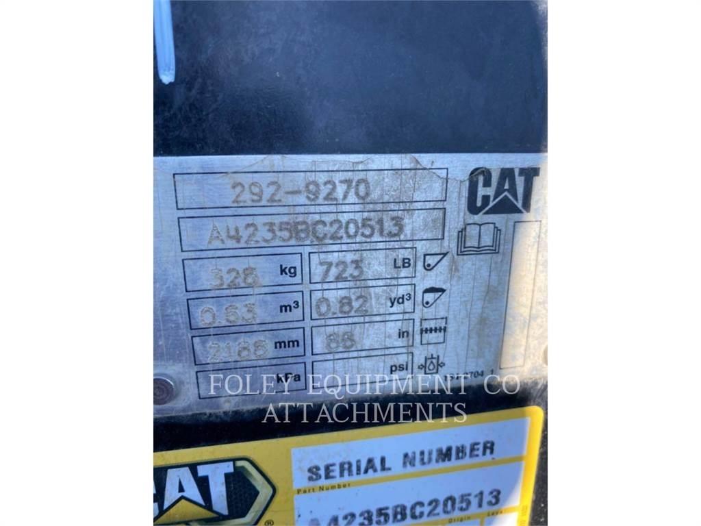 CAT BKSSLGP86S Chargeuse compacte
