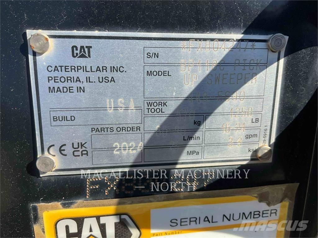 CAT BP118C Balayeuse / Autolaveuse