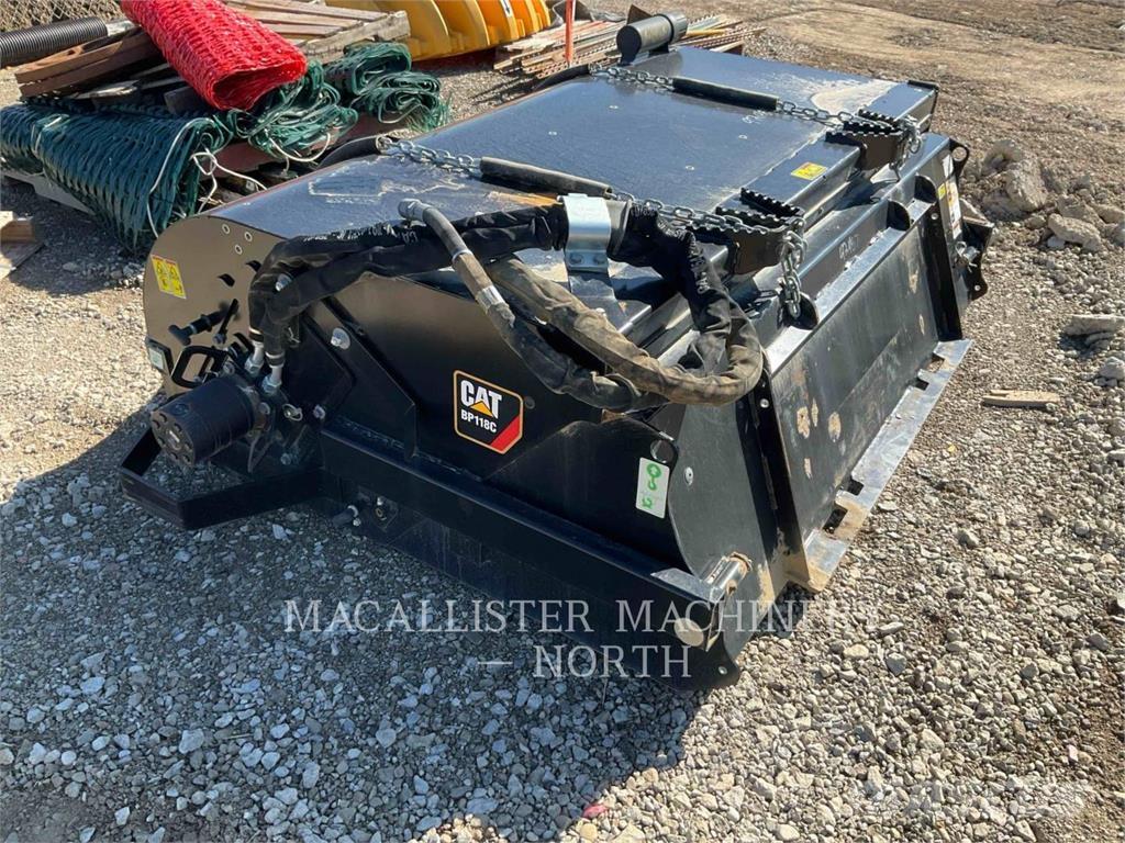 CAT BP118C Balayeuse / Autolaveuse