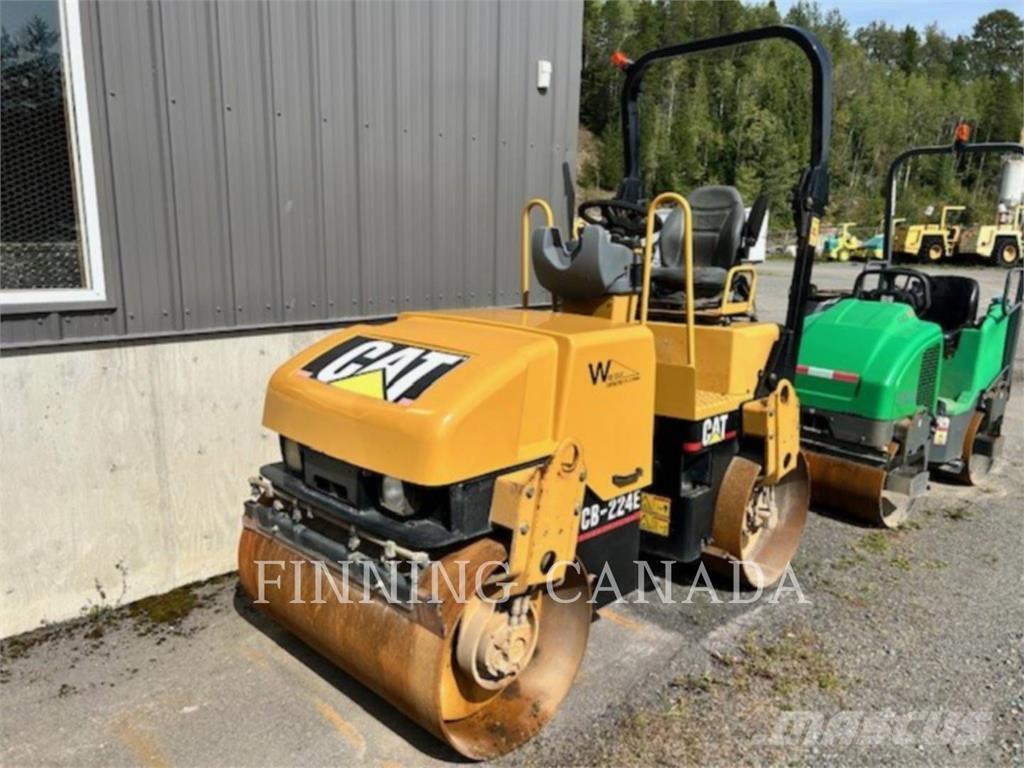 CAT CB-224E Compacteur de sol