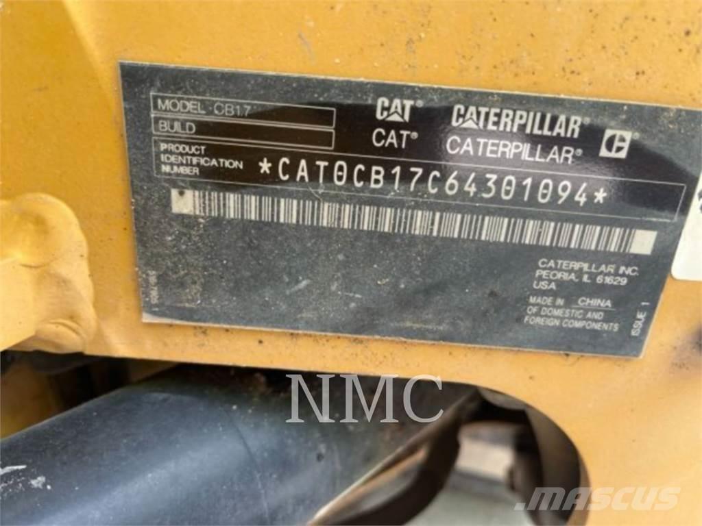 CAT CB1.7 Compacteur de sol