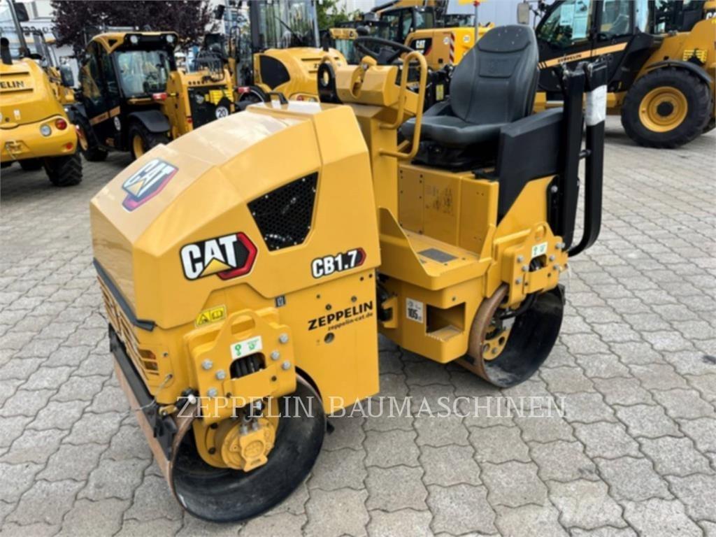 CAT CB1.7 Compacteur de sol