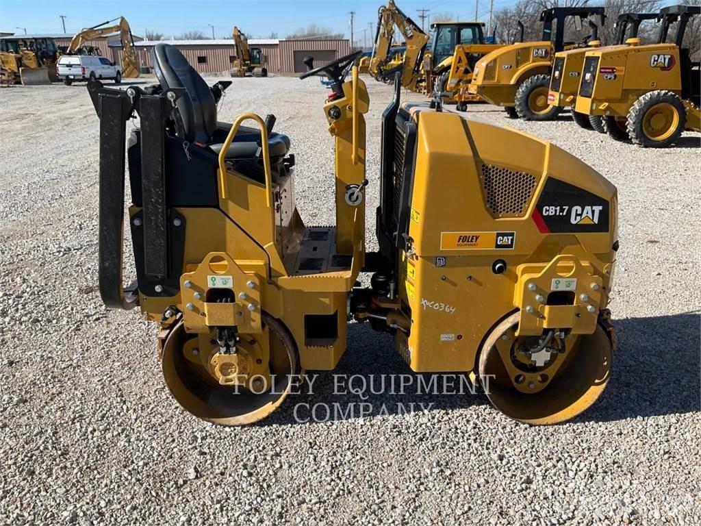 CAT CB1.7-03 Compacteur de sol