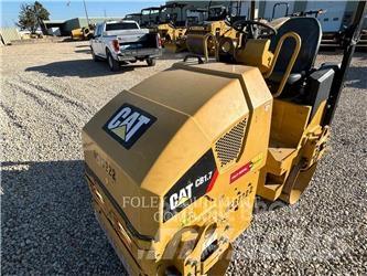 CAT CB1.7-03 Compacteur de sol