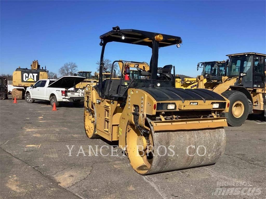CAT CB10 Compacteur de sol