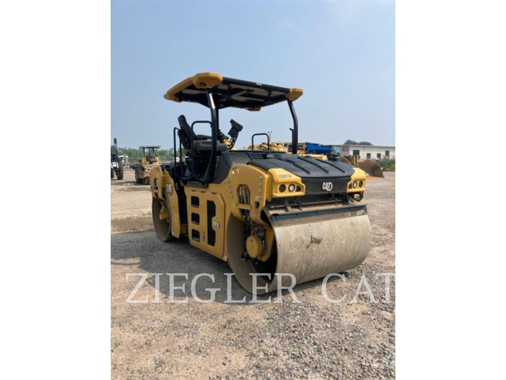 CAT CB10 Compacteur de sol