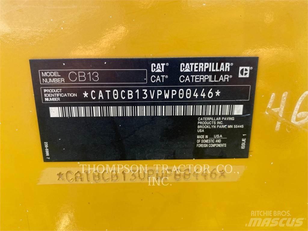 CAT CB13 Rouleaux tandem