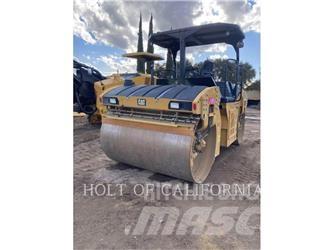 CAT CB13 Rouleaux tandem