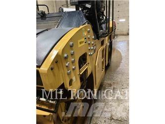 CAT CB13 Rouleaux tandem