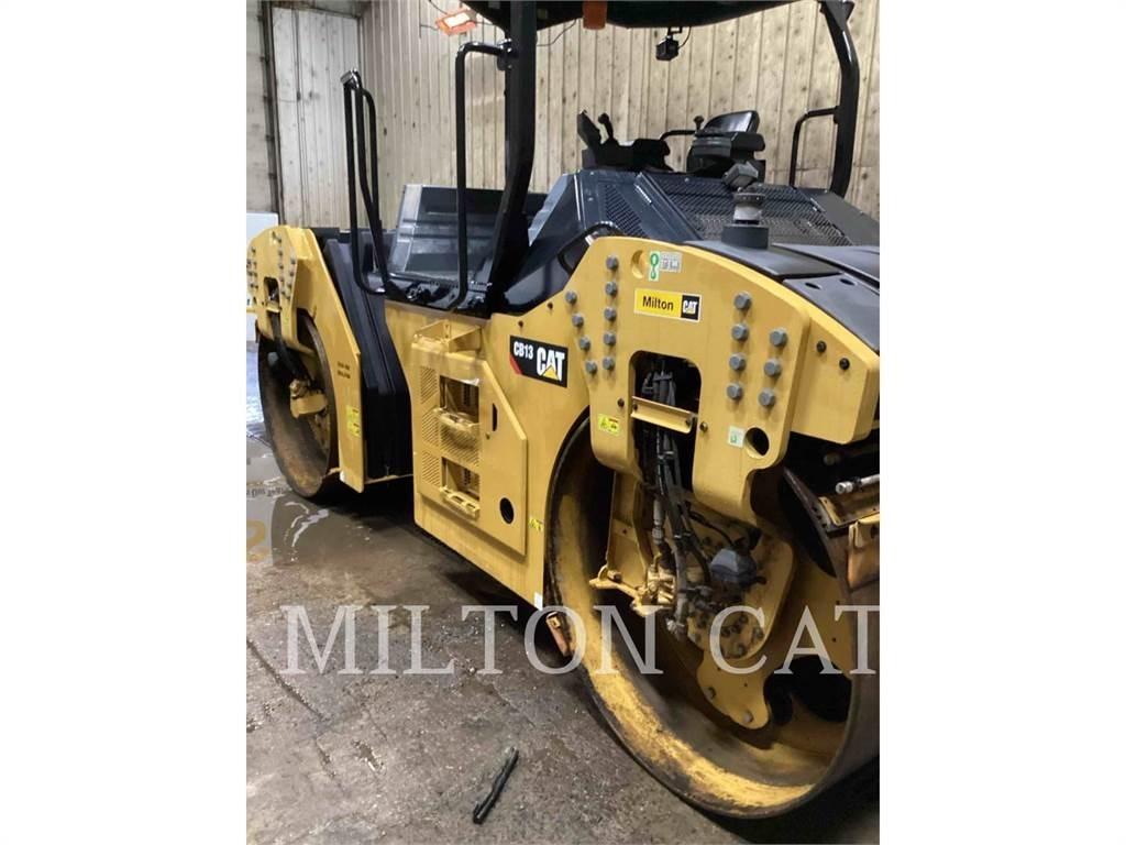 CAT CB13 Rouleaux tandem