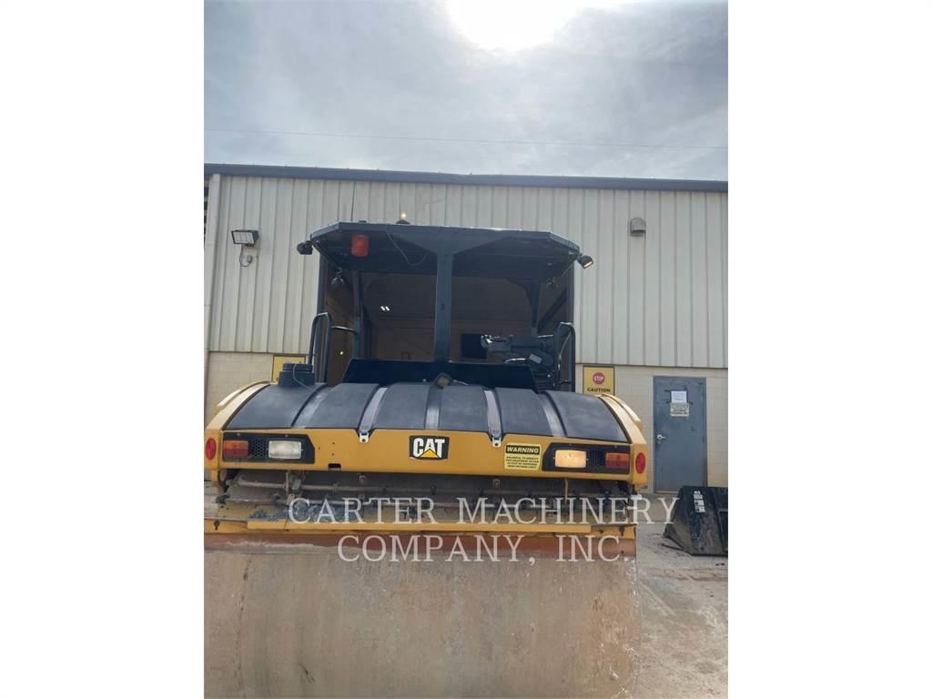CAT CB13 Compacteur de sol