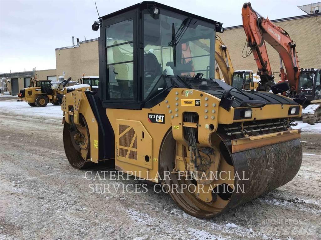 CAT CB13 Rouleaux tandem