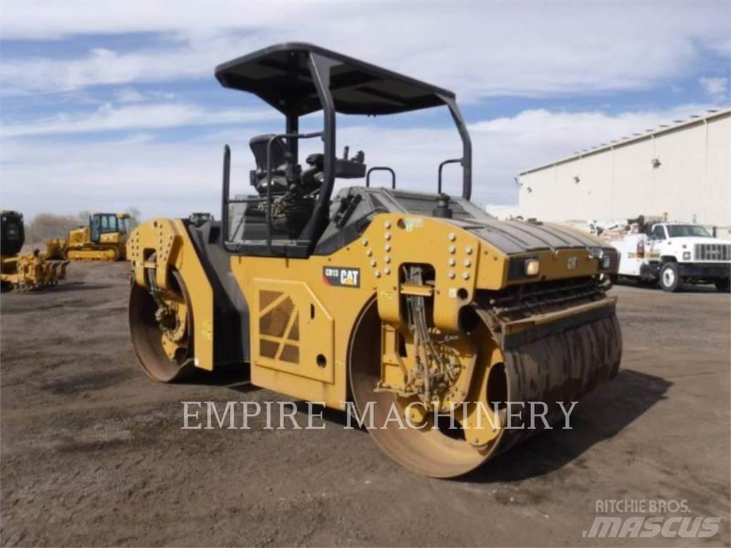CAT CB13 Rouleaux tandem