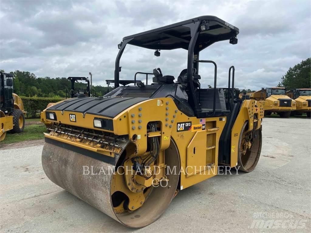CAT CB13 Rouleaux tandem