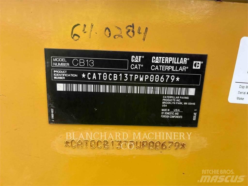 CAT CB13 Rouleaux tandem