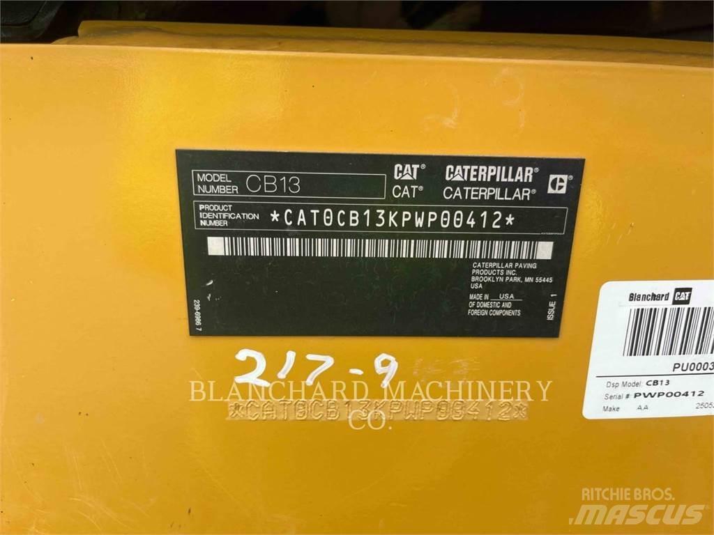 CAT CB13 Rouleaux tandem