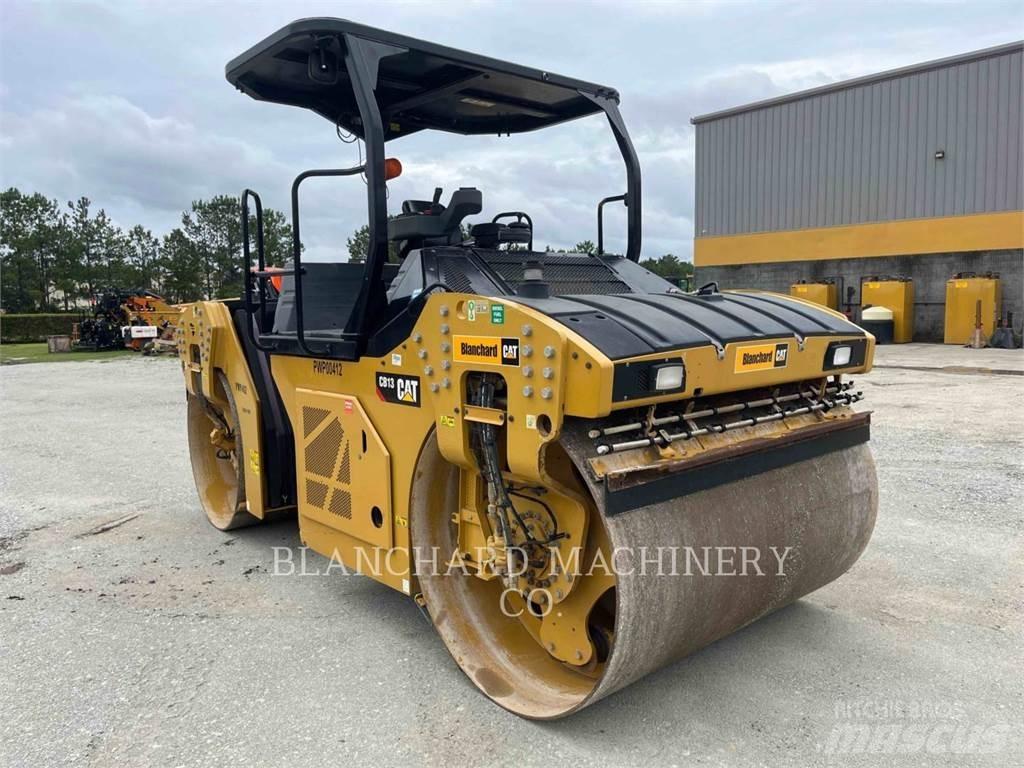 CAT CB13 Rouleaux tandem