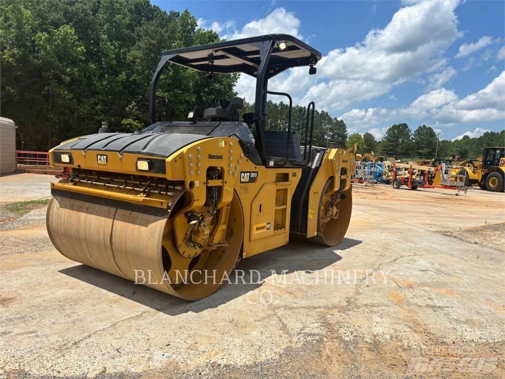 CAT CB13 Rouleaux tandem