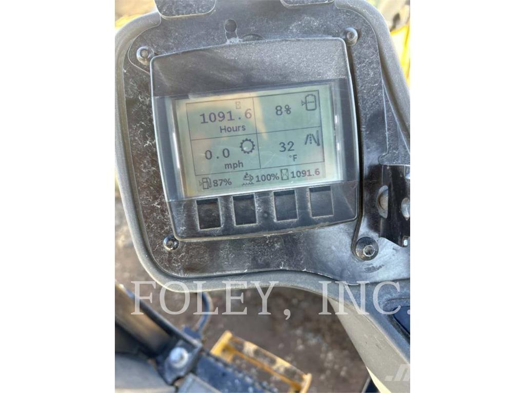 CAT CB13 Rouleaux tandem